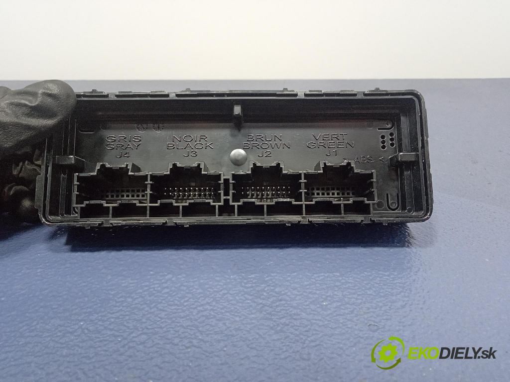 Opel Astra 2011 riadiaca jednotka 13578112