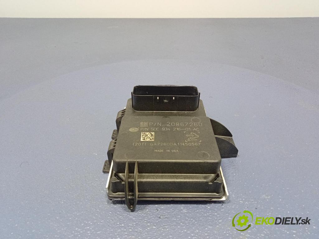 Opel Astra 2011 řídící jednotka 20867260