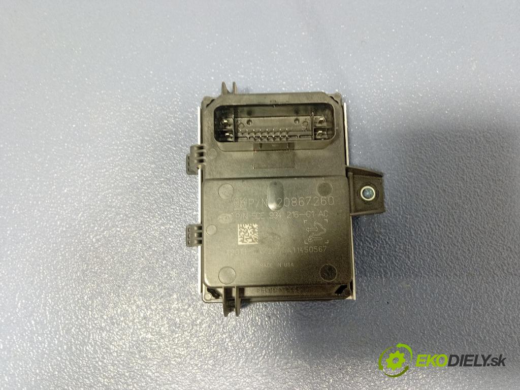 Opel Astra 2011 řídící jednotka 20867260