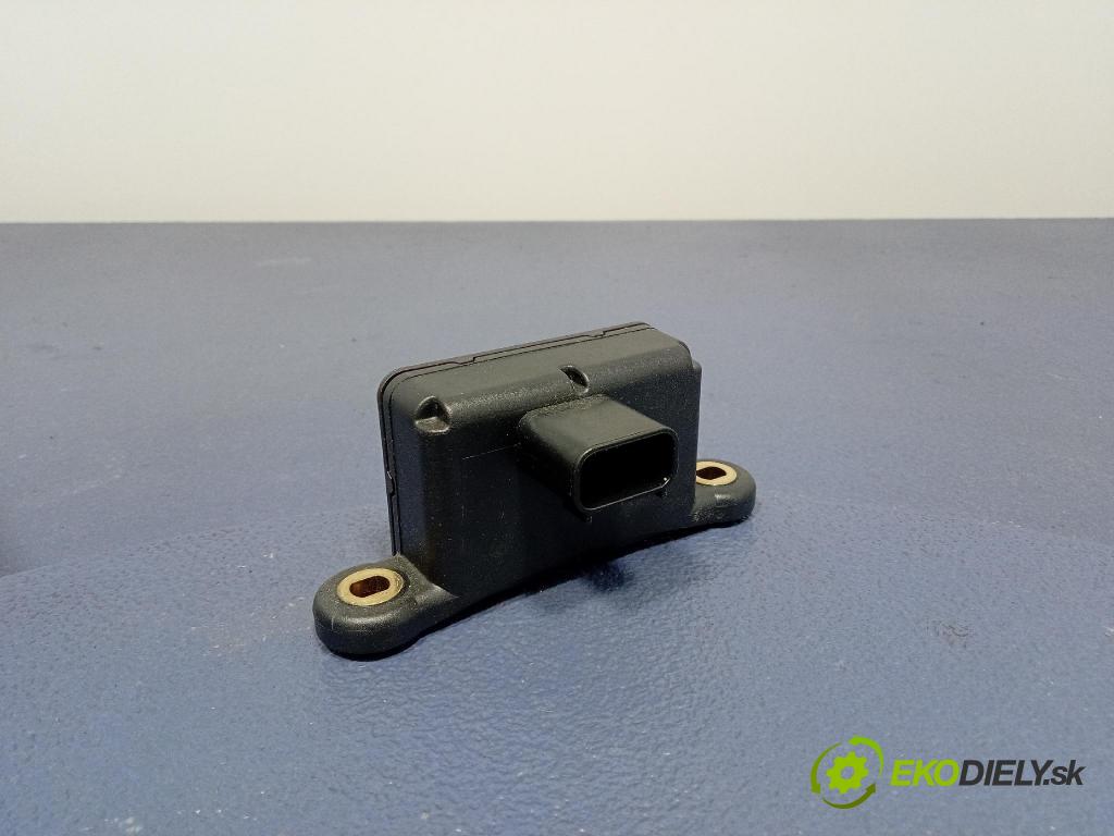 Opel Astra 2011 snímač ESP. 13505726