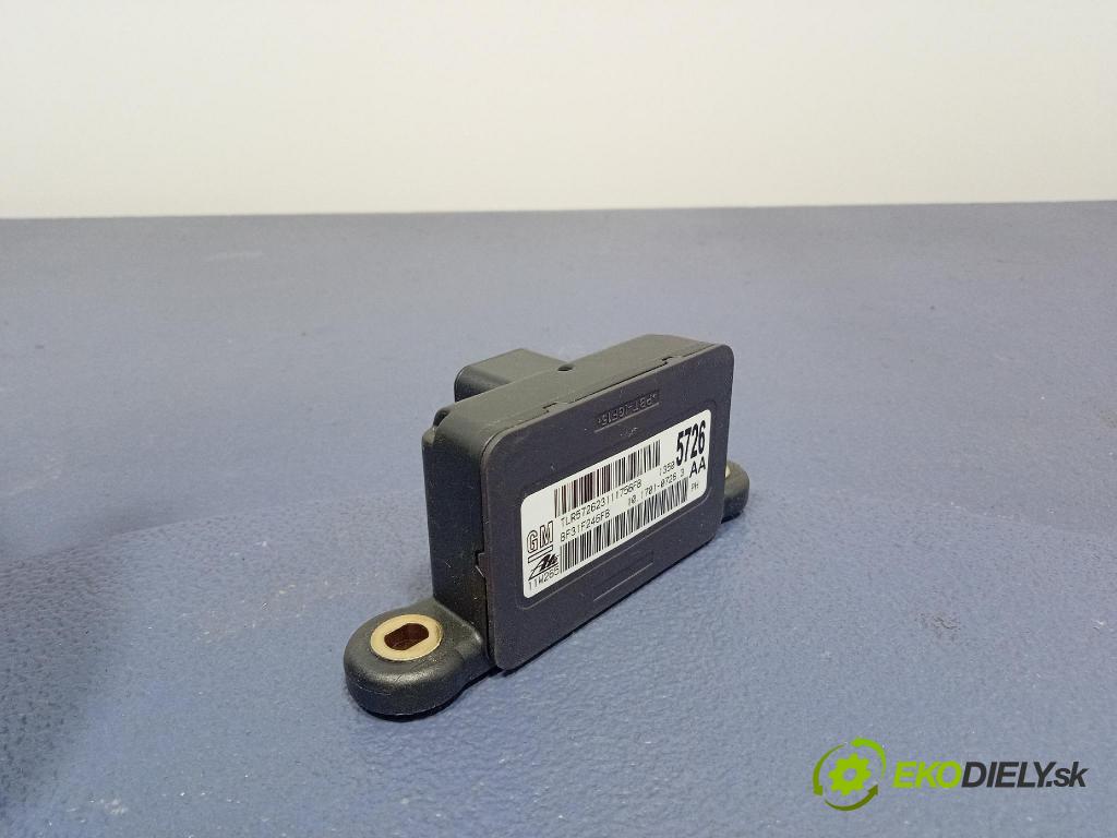 Opel Astra 2011 snímač ESP. 13505726