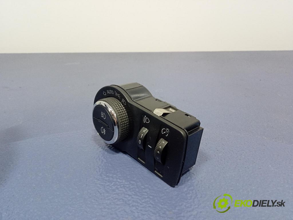 Opel Astra 2011 prepínač svetiel 13268702