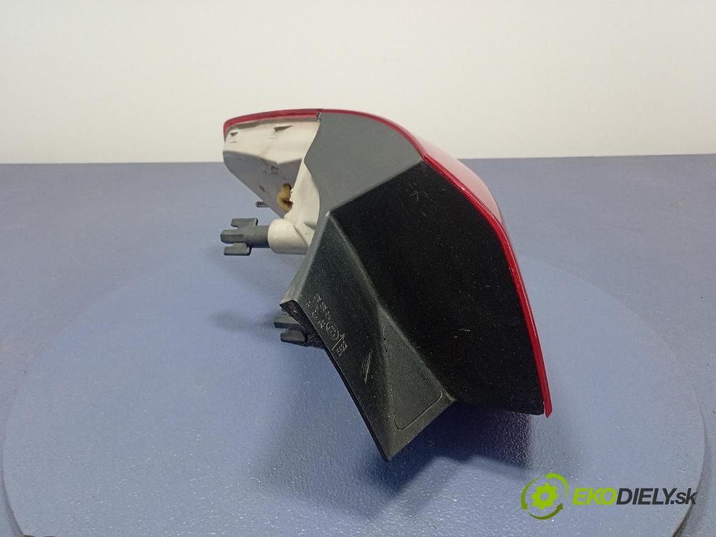 Opel Astra 2011 světlo Zad: Práva: Mimo: 13282243