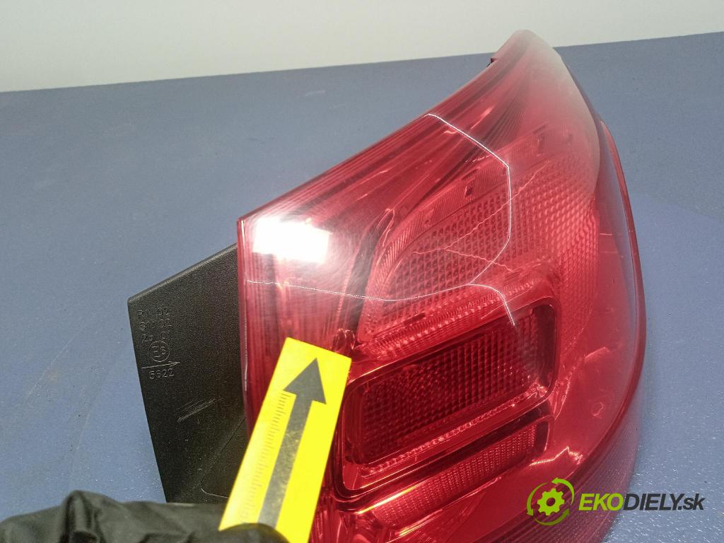 Opel Astra 2011 světlo Zad: Práva: Mimo: 13282243