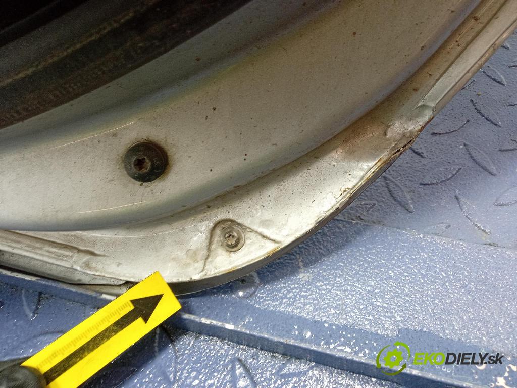 Audi A6 2006 dveře Zad: prave