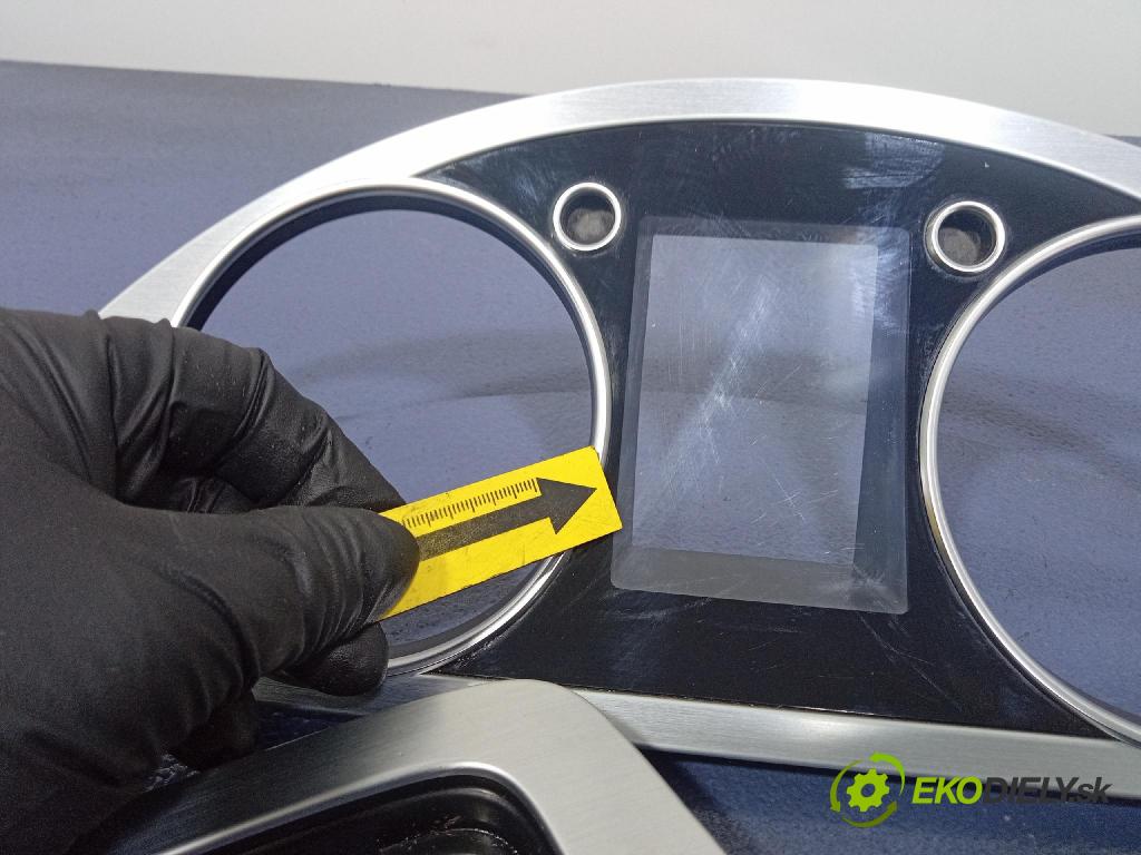 Vw Passat 2009 lišta Dekoratívní: Uvnitř 3C8858366H