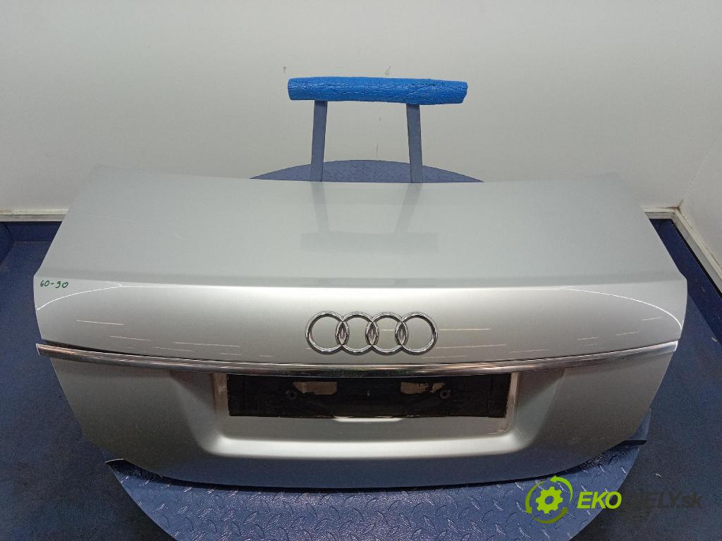 Audi A6 2006 zadna dveře kufra: kufra: