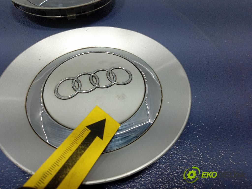 Audi A6 2006 puklica kola: 4F0601165