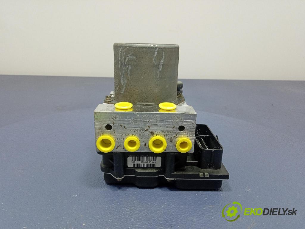 Audi A6 2006 čerpadlo ABS x 4F0910517K
