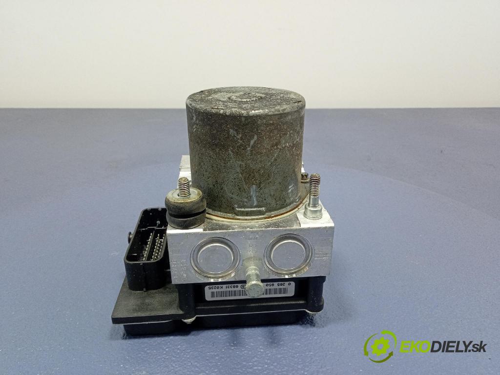 Audi A6 2006 čerpadlo ABS x 4F0910517K