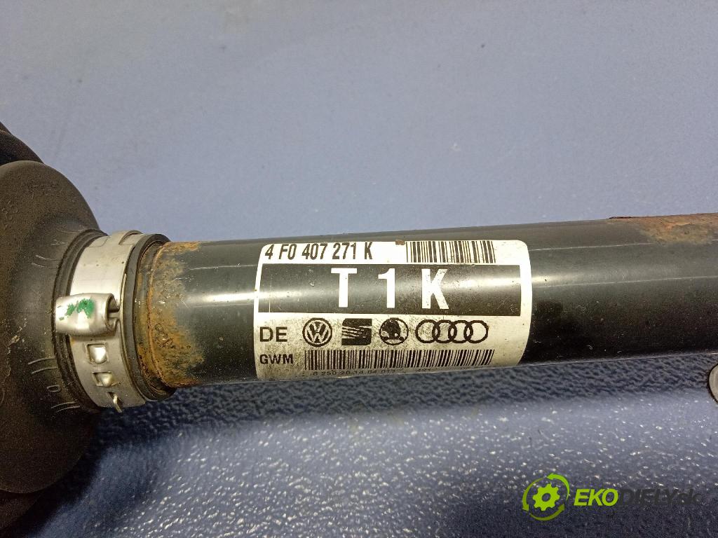 Audi A6 2006 poloos ľavá Predné 4F0407271K