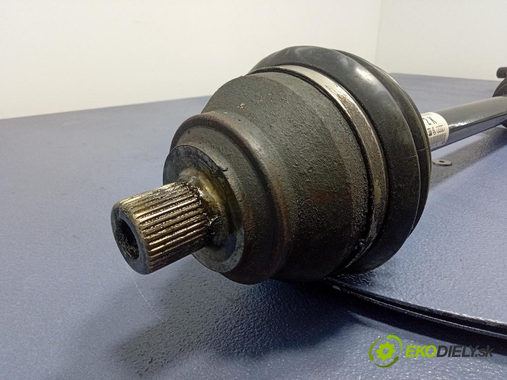 Audi A6 2006 poloos Prava: Predné 4F0407272K