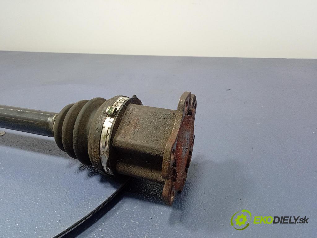 Audi A6 2006 poloos Prava: Predné 4F0407272K