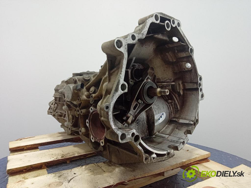 Audi A6 2006 prevodovka Manualna 0A2300040J