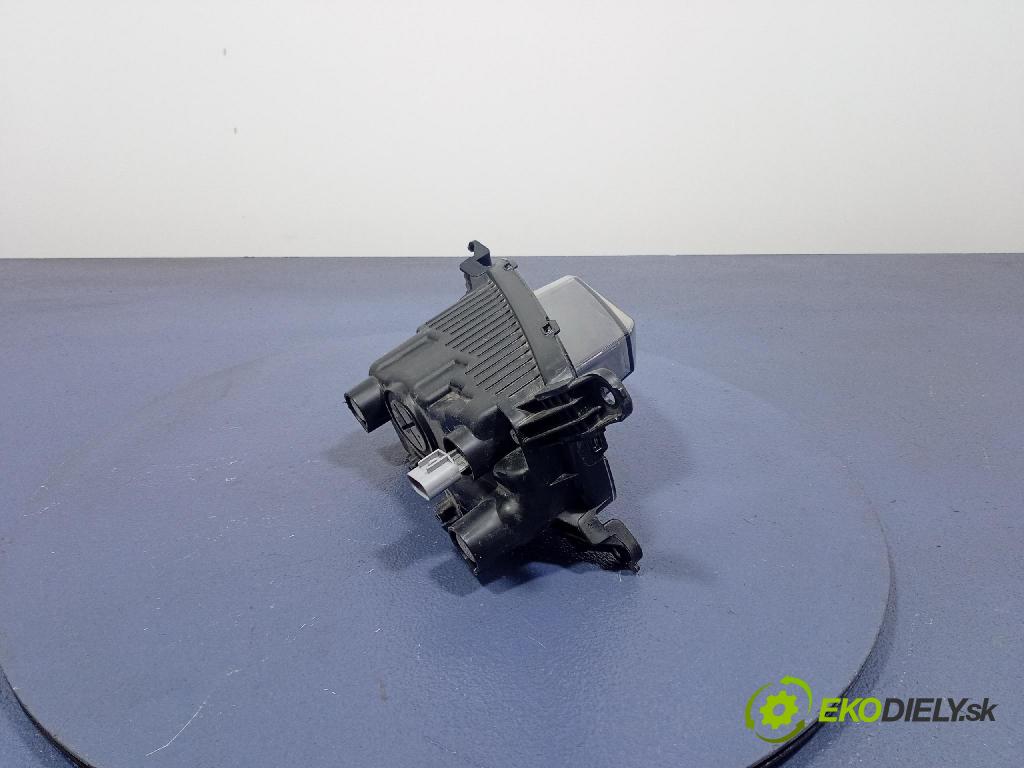 Hyundai Tucson 0 Halogen v pravo: 92208N7650