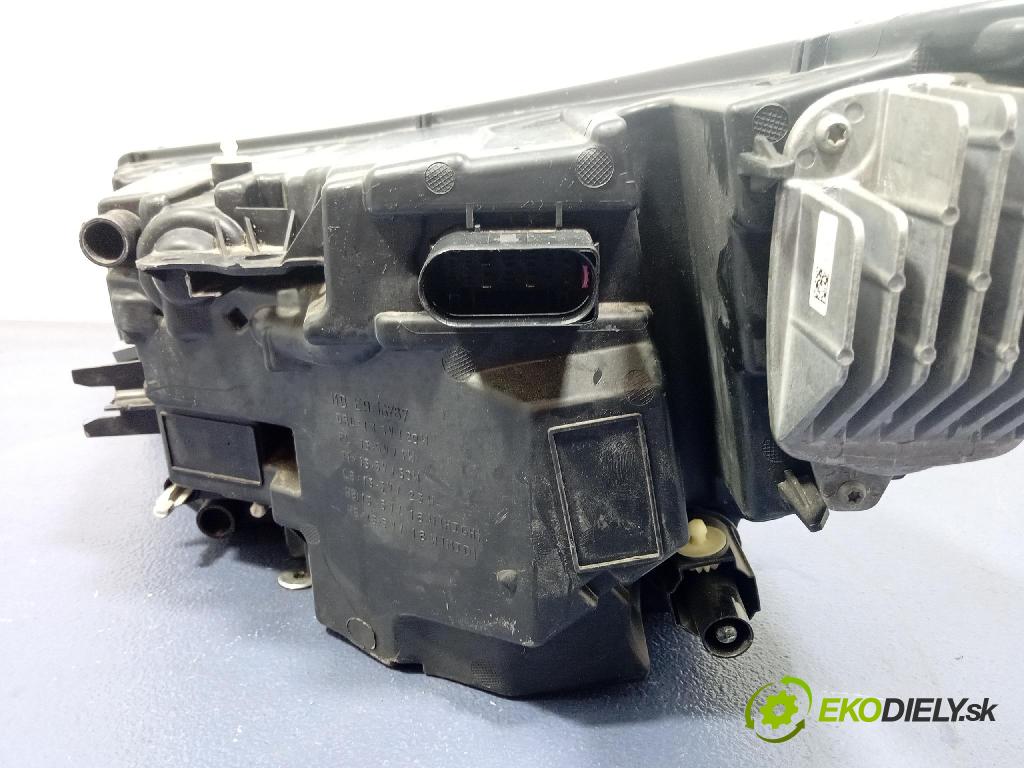 Volvo Xc40 0 Reflektor: v pravo: 32133574