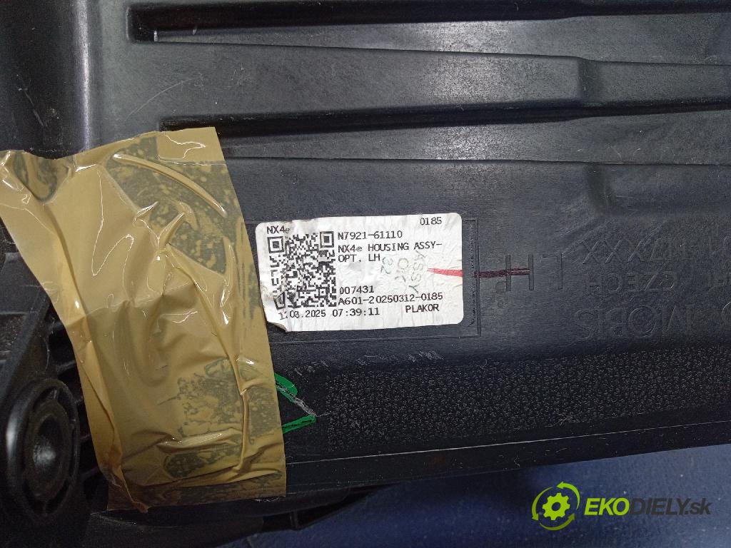 Hyundai Tucson 0 Reflektor: Vľavo: N792112010