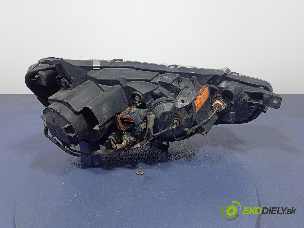 Mitsubishi Outlander 0 Reflektor: Vľavo: P8597