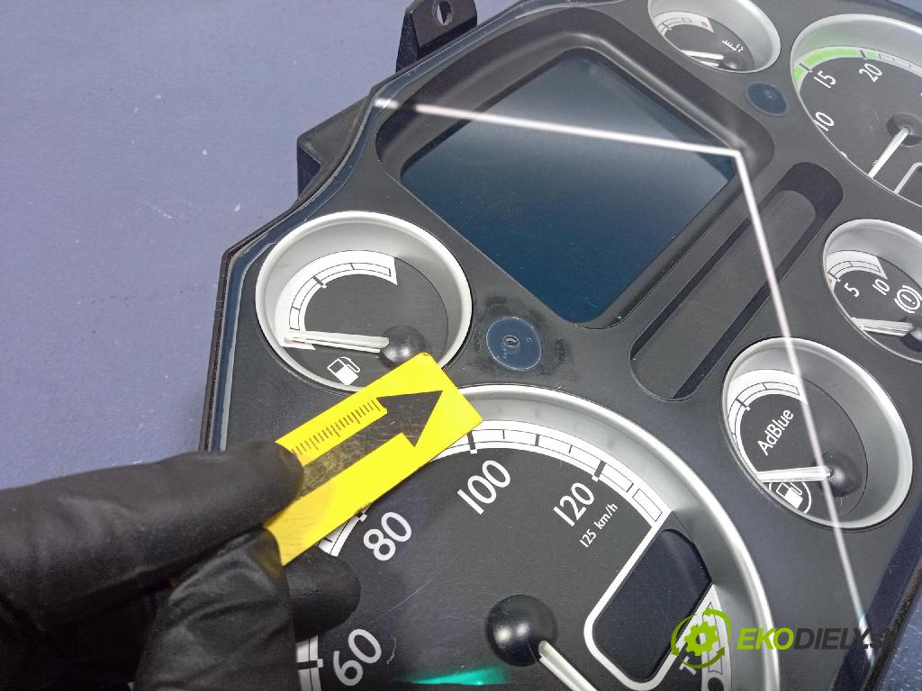 Daf LF45 2008 Přístrojová deska 7421045497