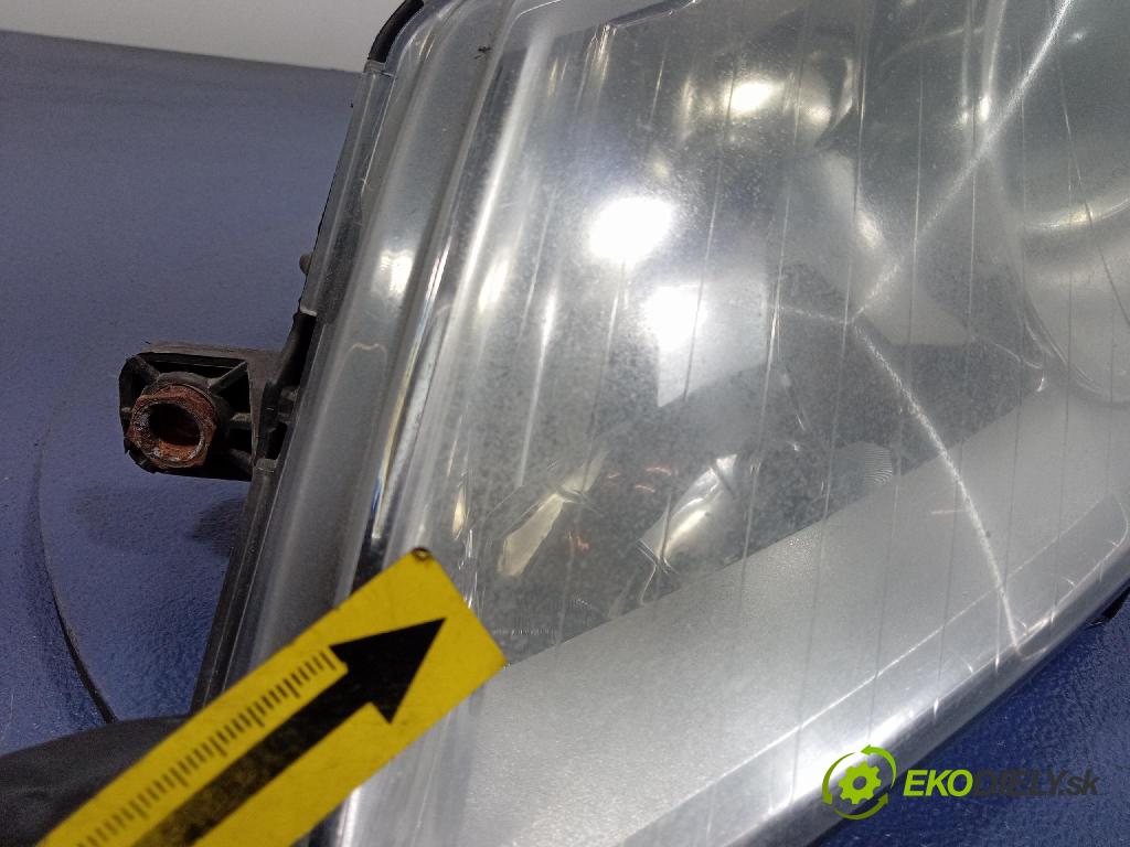 Vw Passat 2009 Reflektor: Vľavo: 3C0941005AB