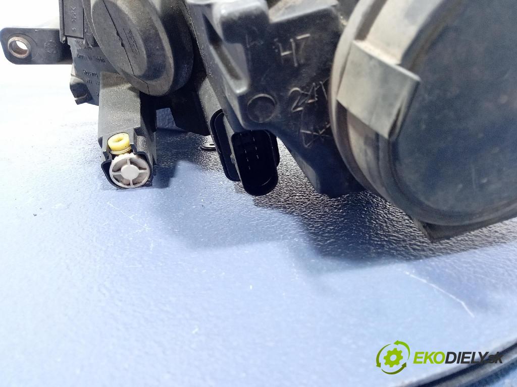 Vw Passat 2009 světlo v pravo: 3C0941006AB