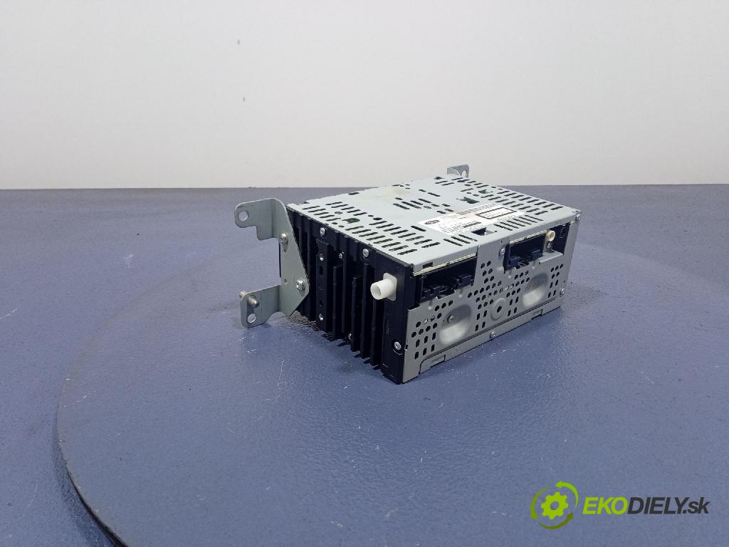 Ford Mondeo 2015 Radio I Navigácia: DS7T-19C107-DH