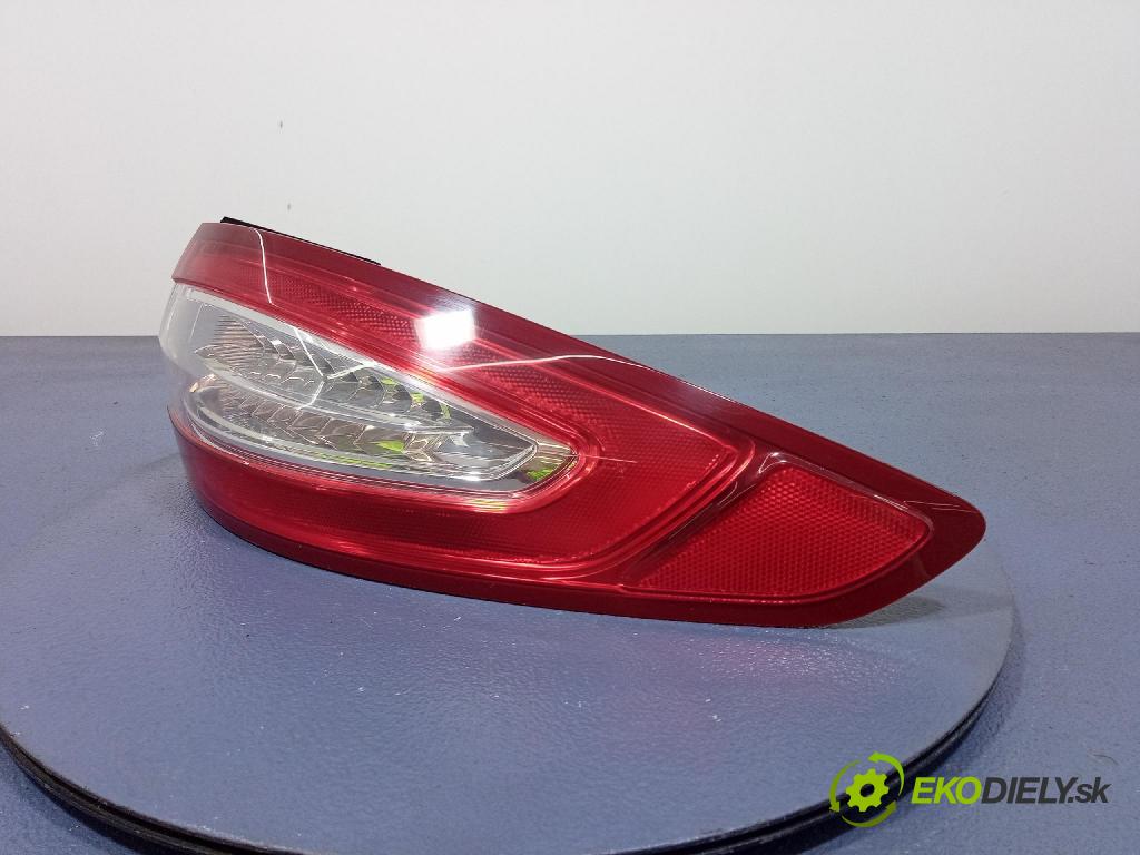 Ford Mondeo 2015 svetlo / reflektor zad Prava: Vonkajsia: DS73-13404-FH