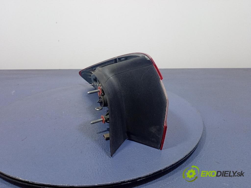 Ford Mondeo 2015 svetlo / reflektor zad Prava: Vonkajsia: DS73-13404-FH