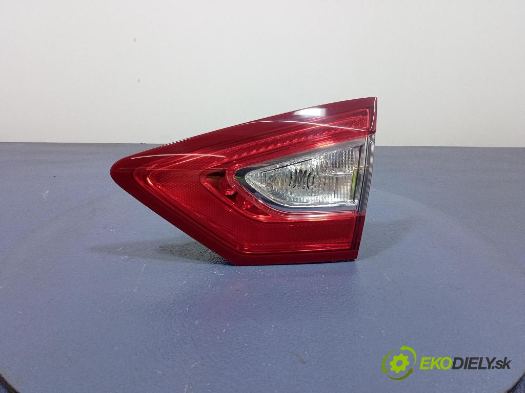 Ford Mondeo 2015 svetlo / reflektor zad Prava: Vnútri: DS73-13A602-JE
