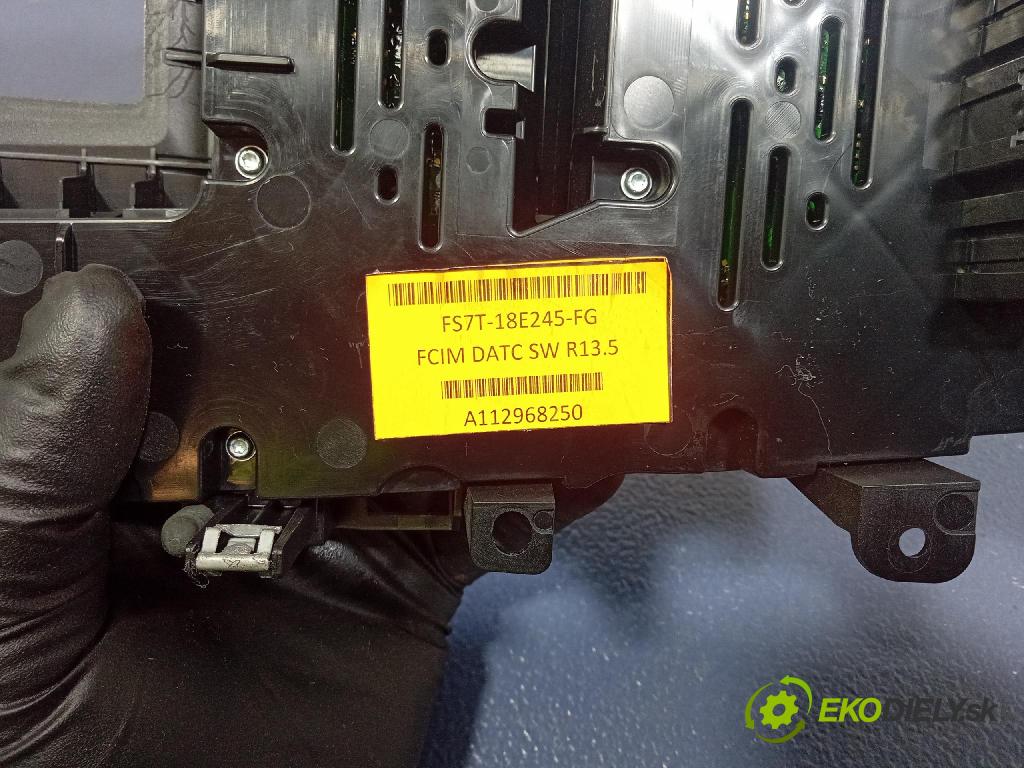 Ford Mondeo 2015 prepínač Rádio: Navigacia: FS7T-18E245-FF