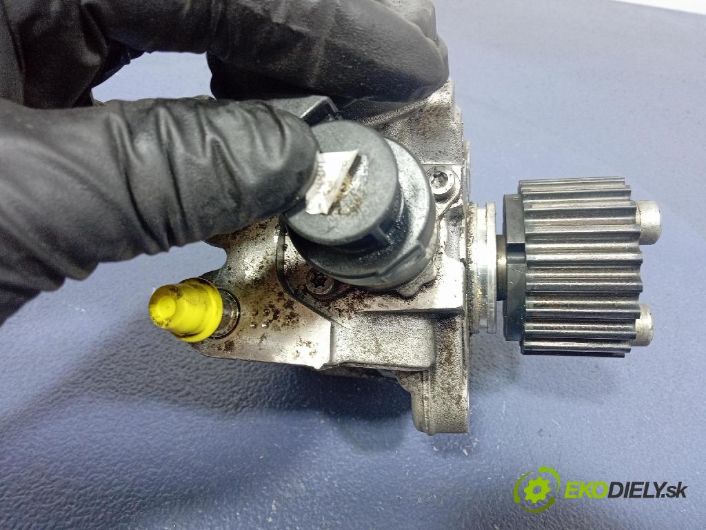 Vw Passat 2009 čerpadlo Injekcia: 03L130755