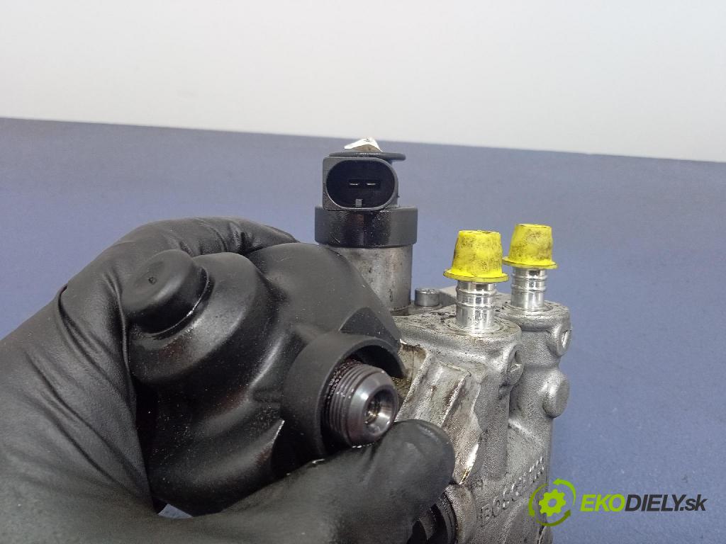 Vw Passat 2009 čerpadlo Injekcia: 03L130755
