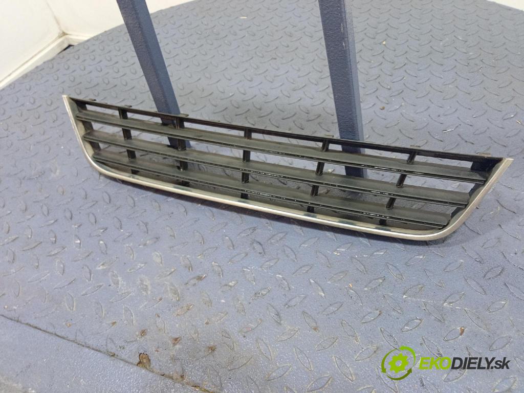 Vw Passat 2009 miežka / Gril: 3C0853651F