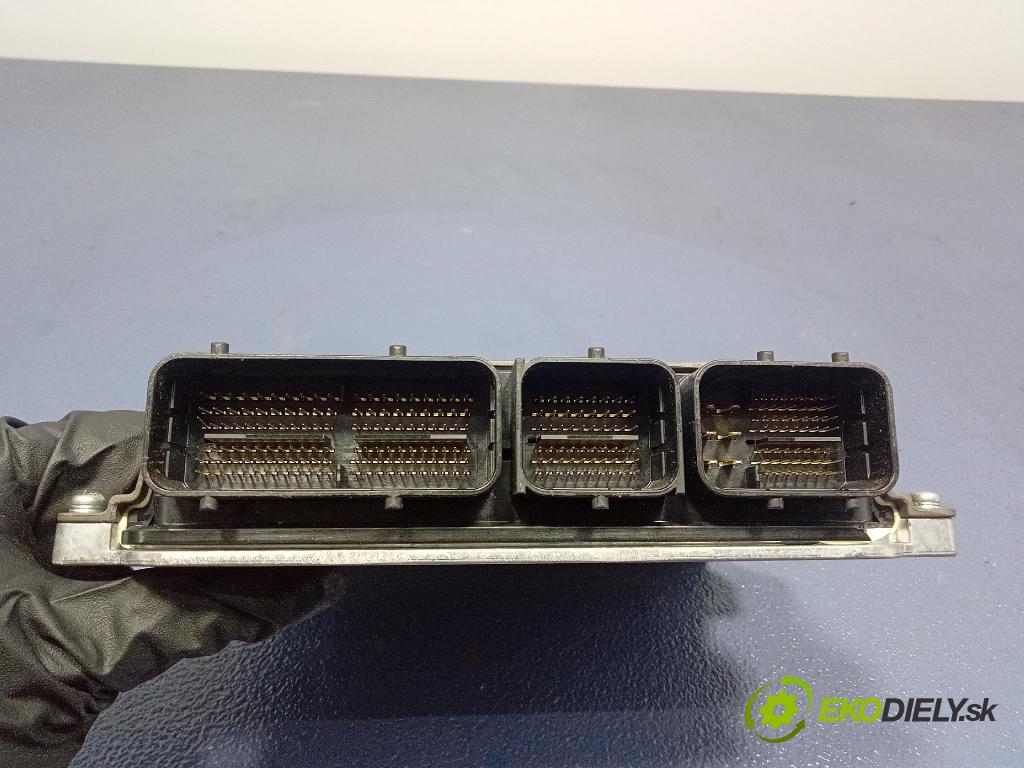 Volvo Xc60 0 riadiaca jednotka Motor: 31459638