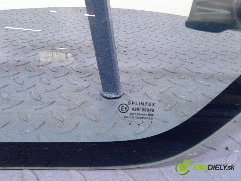 Toyota Aygo 2009 sklo dvere zad ľavé