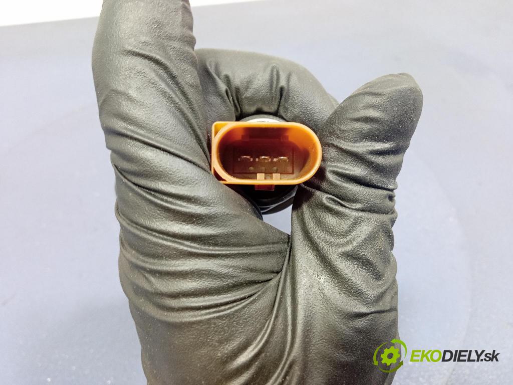 Vw Passat 2009 lišta Dodávka: 03L130089