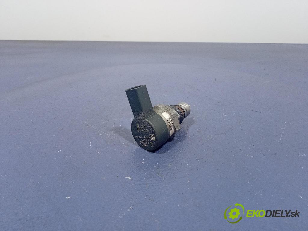 Vw Passat 2009 snímač 057130764H