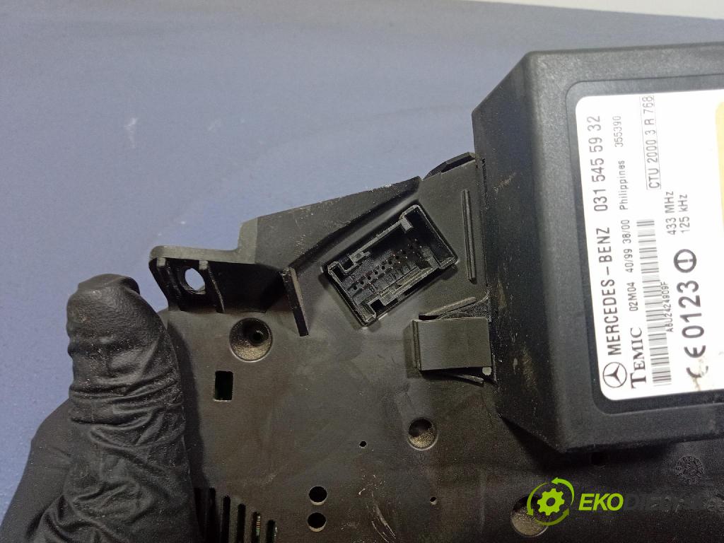 Mercedes Sprinter 1995 prístrojovka/ budíky A0014464521