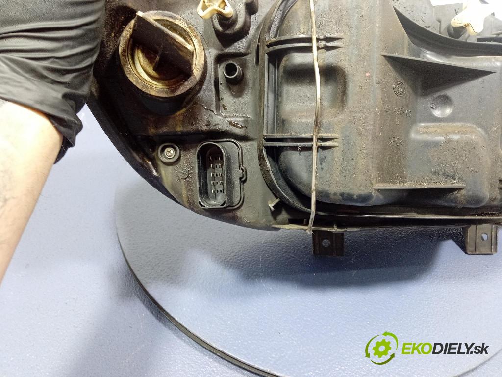 Mercedes Sprinter 1995 Reflektor: v pravo: 1EH246047-02