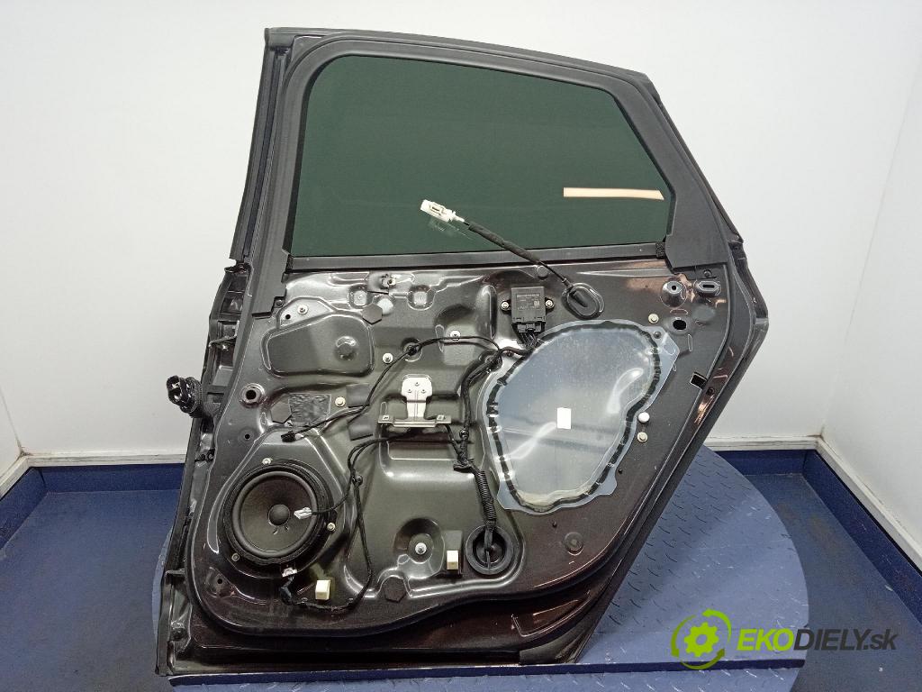 Ford Mondeo 2015 dvere zad pravé 