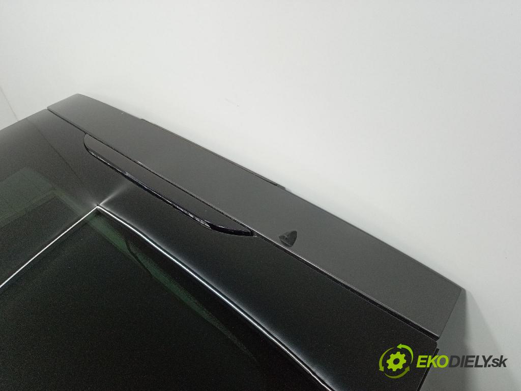 Ford Mondeo 2015 zadna dveře kufra: kufra: