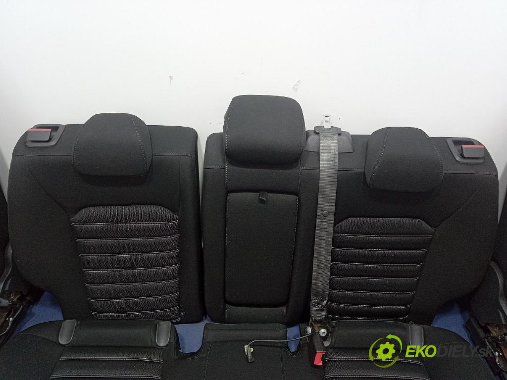 Ford Mondeo 2015 sedačke: Set.: