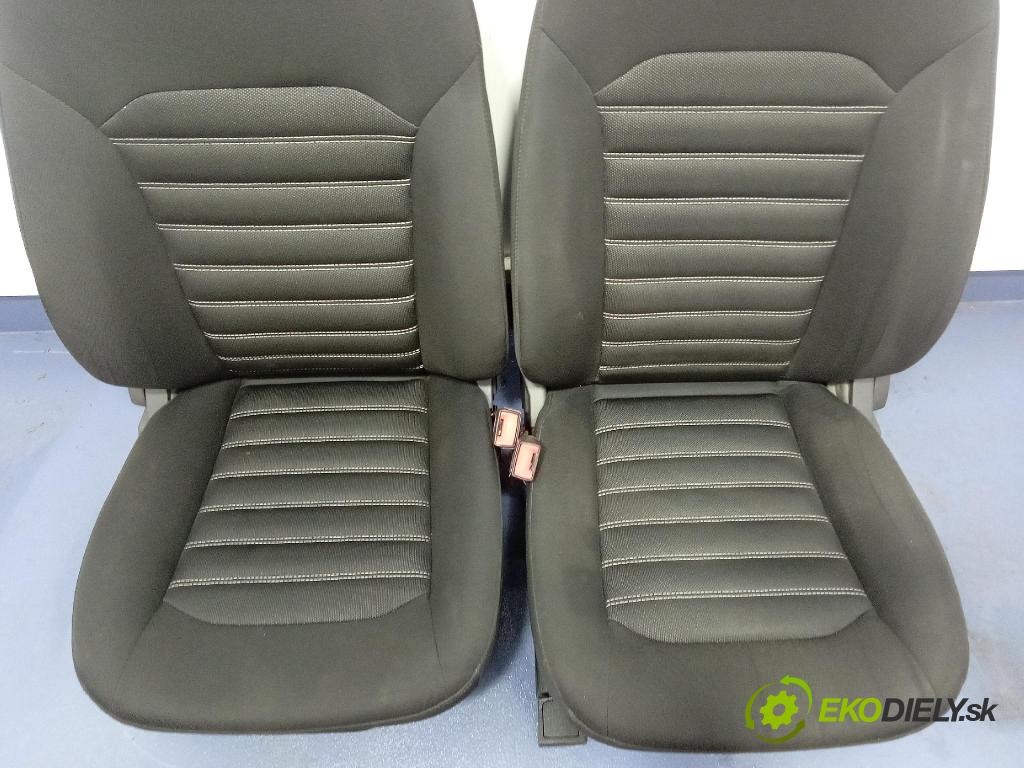 Ford Mondeo 2015 sedačke: Set.:
