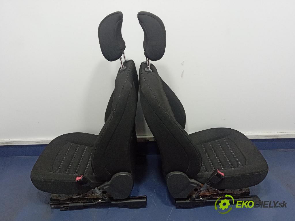 Ford Mondeo 2015 sedačke: Soubor. 