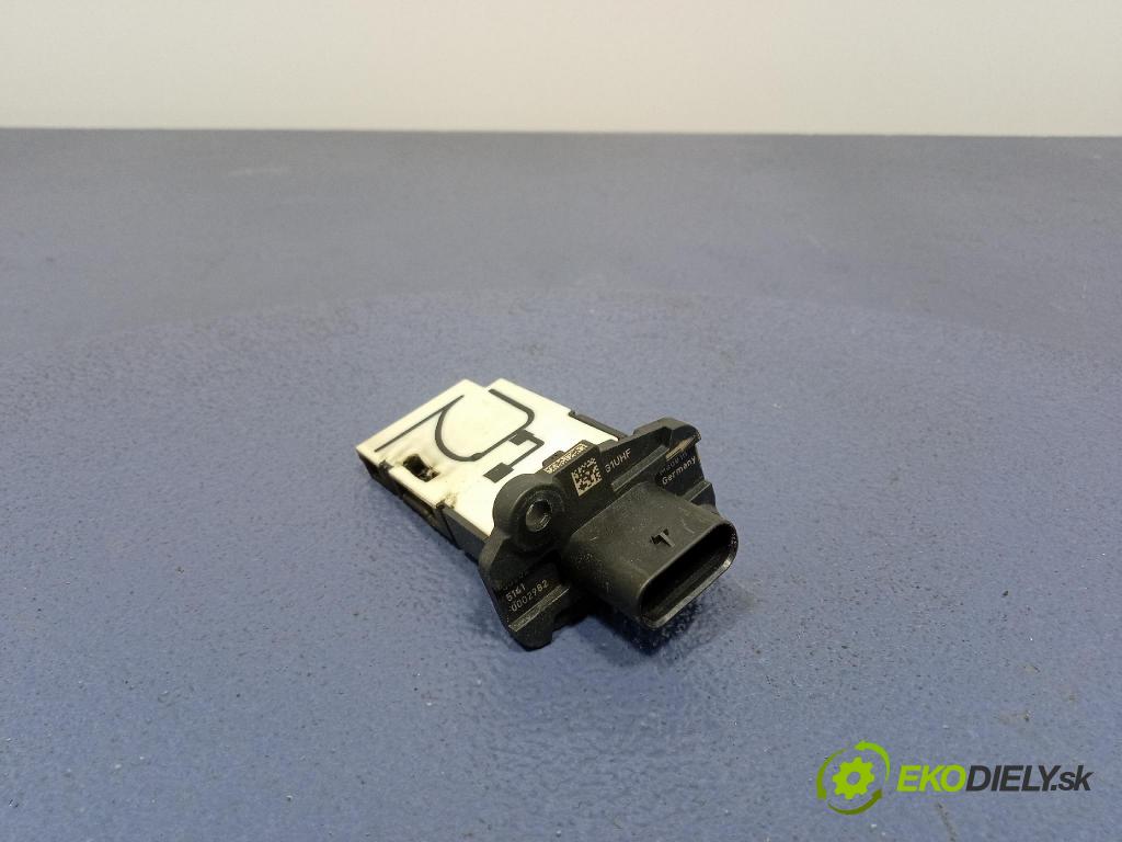 Ford Mondeo 2015 váha vzduchu CA61-12B579-AA