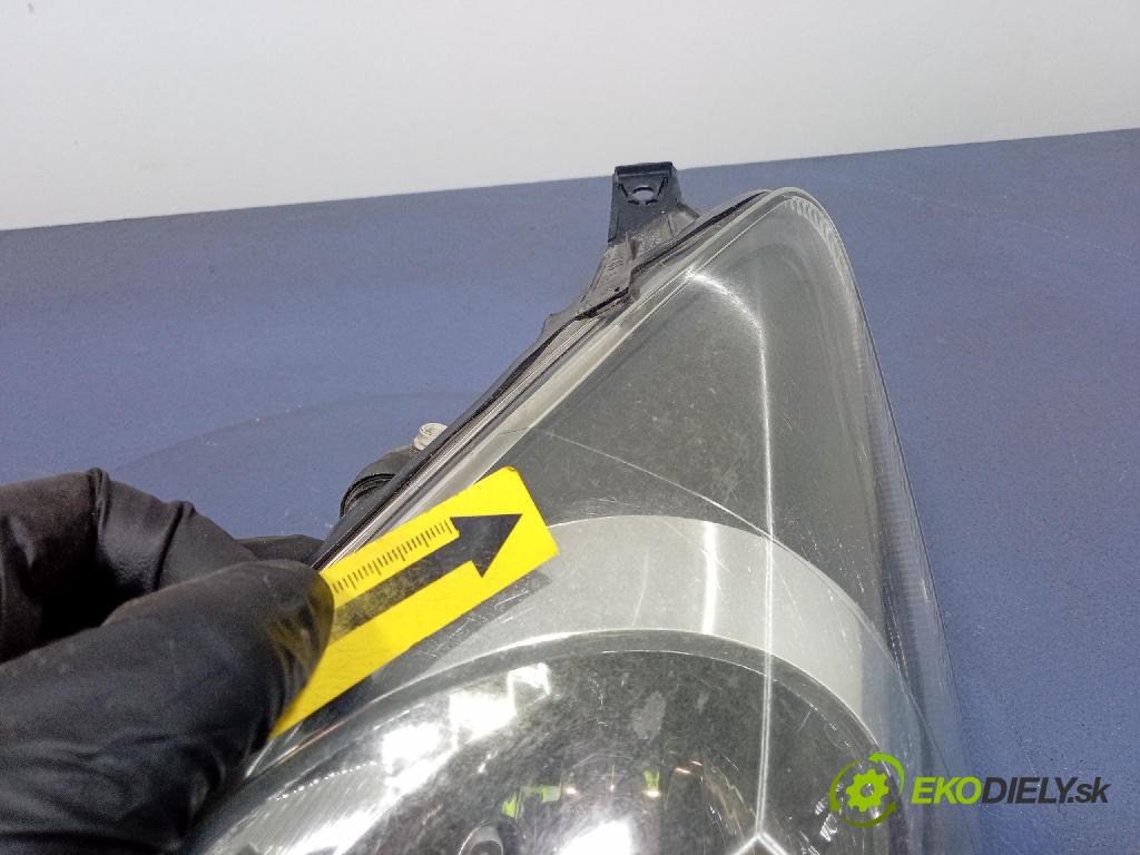 Toyota Aygo 2009 Reflektor: Vľavo: 81150-0H070