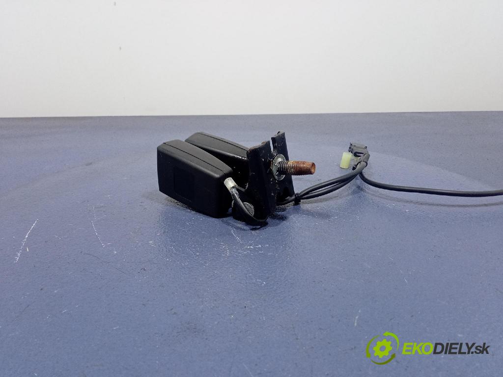 Ford Mondeo 2015 Pásy: Bezpečnosť: x DS73-F613K21