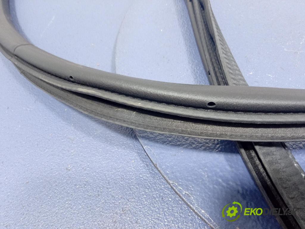 Ford Mondeo 2015 Těsnění: dveře 