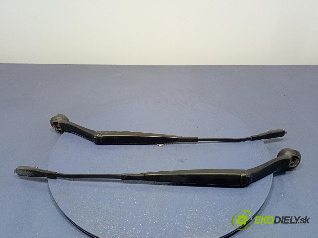 Ford Mondeo 2015 Rameno: Stierače: Predné DS7317B589