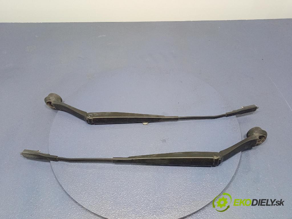 Ford Mondeo 2015 Rameno: Stierače: Predné DS7317B589